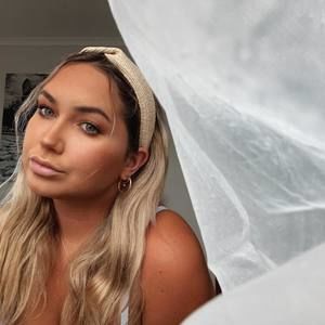 Meet your Posher, Kirra-lee